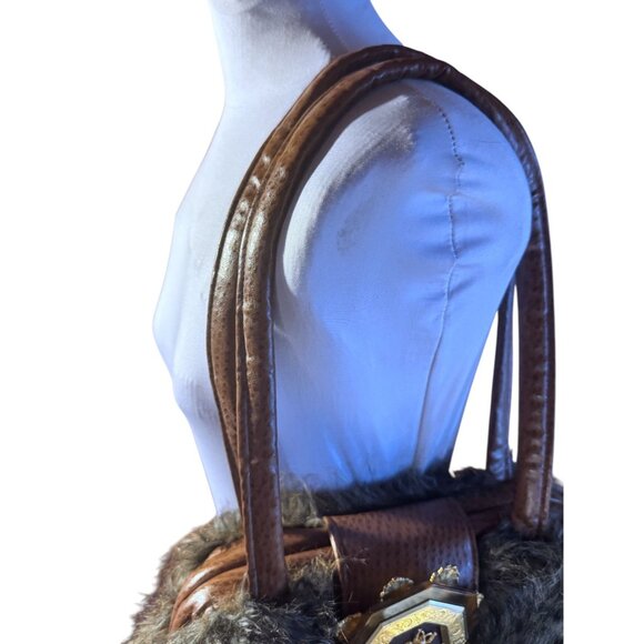 Vintage Bosom Buddy Bags Shoulder Bag With Faux Fur & Leather Accents Bee Emblem - Picture 9 of 9